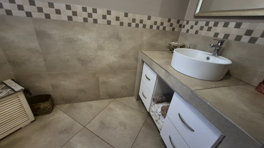 6 Bedroom Property for Sale in Universitas Free State